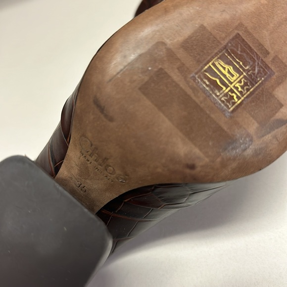 🔥🔥🔥NEW Chloe Croc-Embossed Leather Brown Ankle Boots Heels - Picture 15 of 16